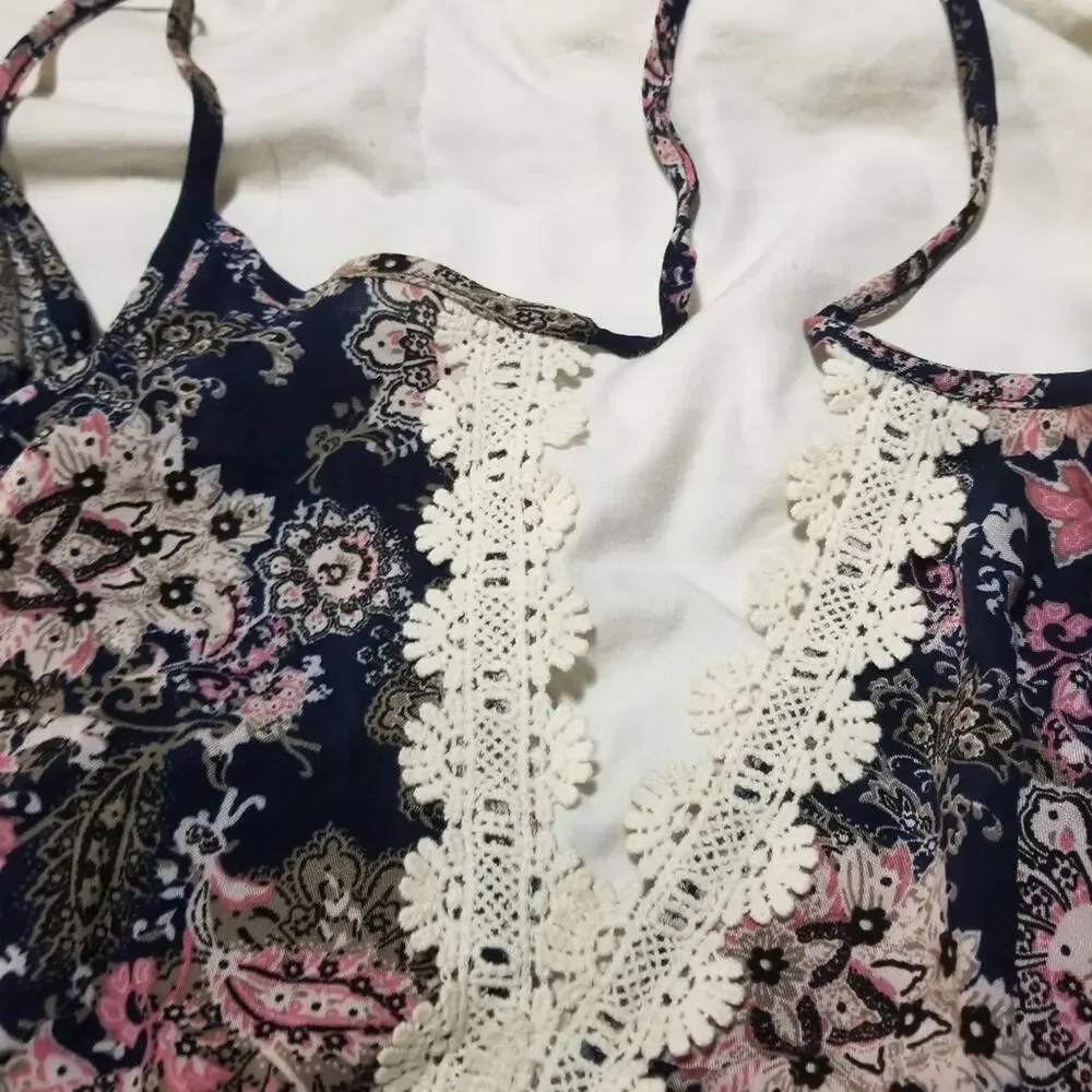 Hummingbird Boho Floral & Crochet V Neck Crop Top Y2K Medium - Picture 2 of 7